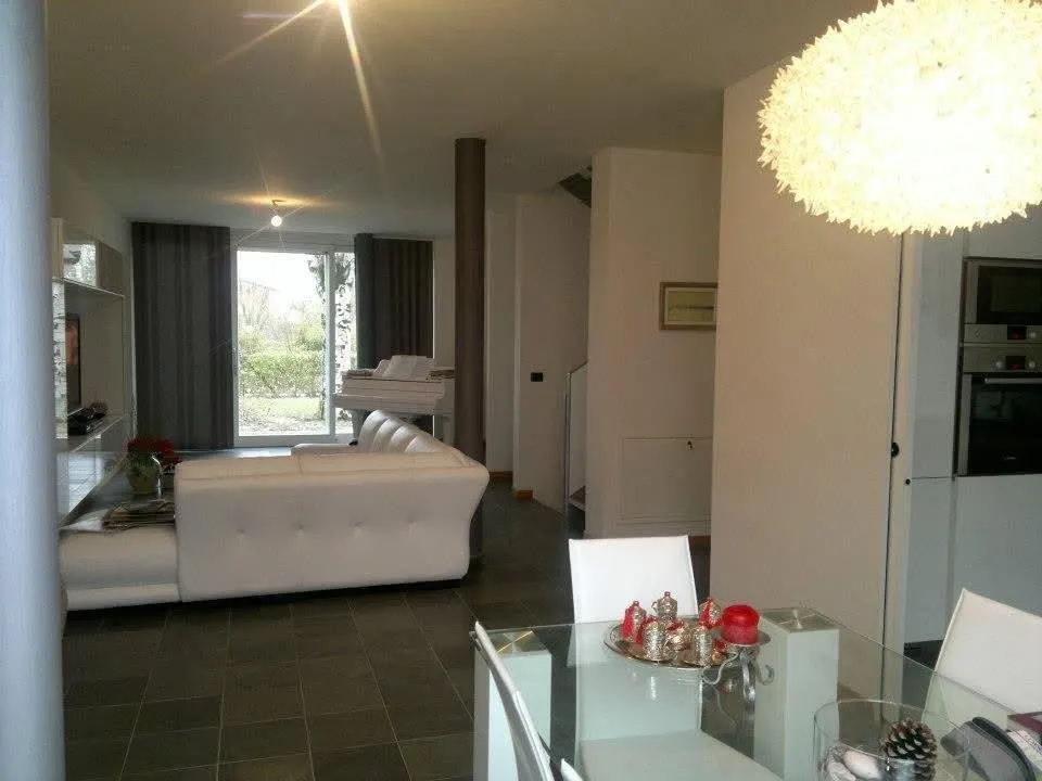 Luxury 4 Bed Semi Detached Villa for Sale In Crevalcore Bologna Italy