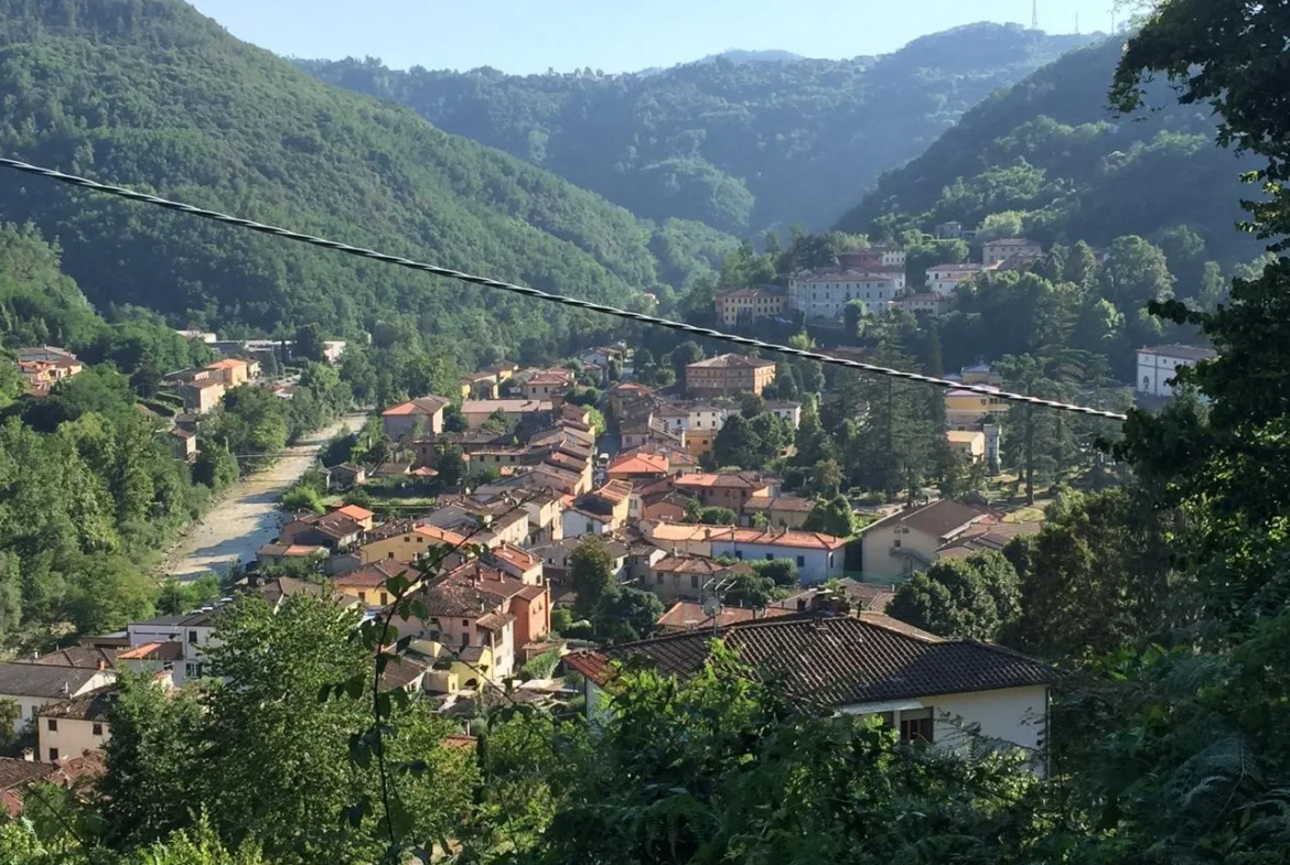 Luxury 8 Bedroom Casa Webb for Sale In Bagni di Lucca Italy