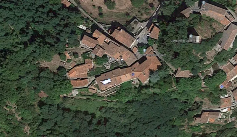 Renovation Project for sale in Cardoso Tuscany Italy