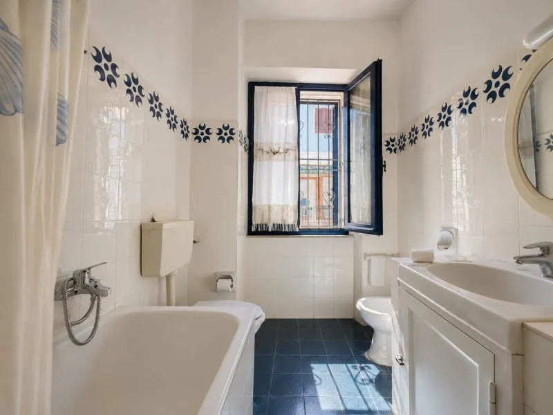 Stunning 8 bed Townhouse for Sale In Santa Teresa Gallura Sardinia Italy