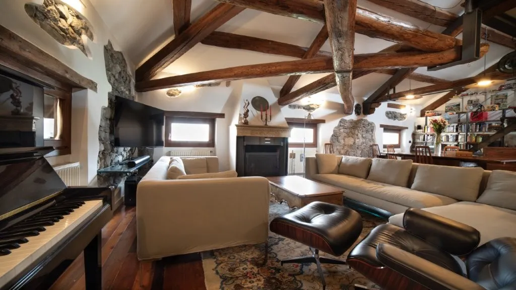 Excellent 2 Bed Penthouse for Sale In Agordo Dolomites Italy