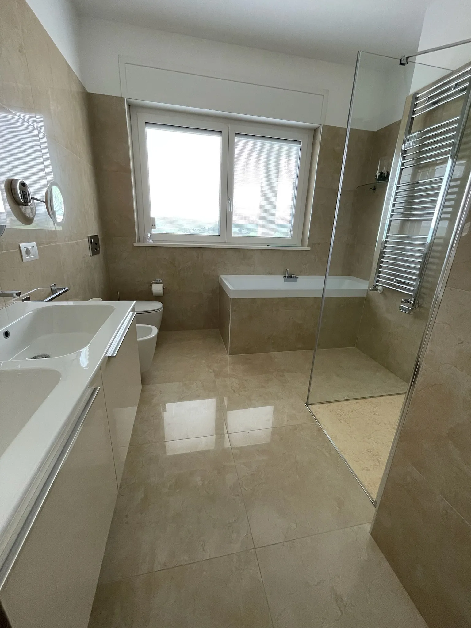 Luxury 6 Bed Villa For sale in MONTENERO DI BISACCIA Molise Abruzzo Italy
