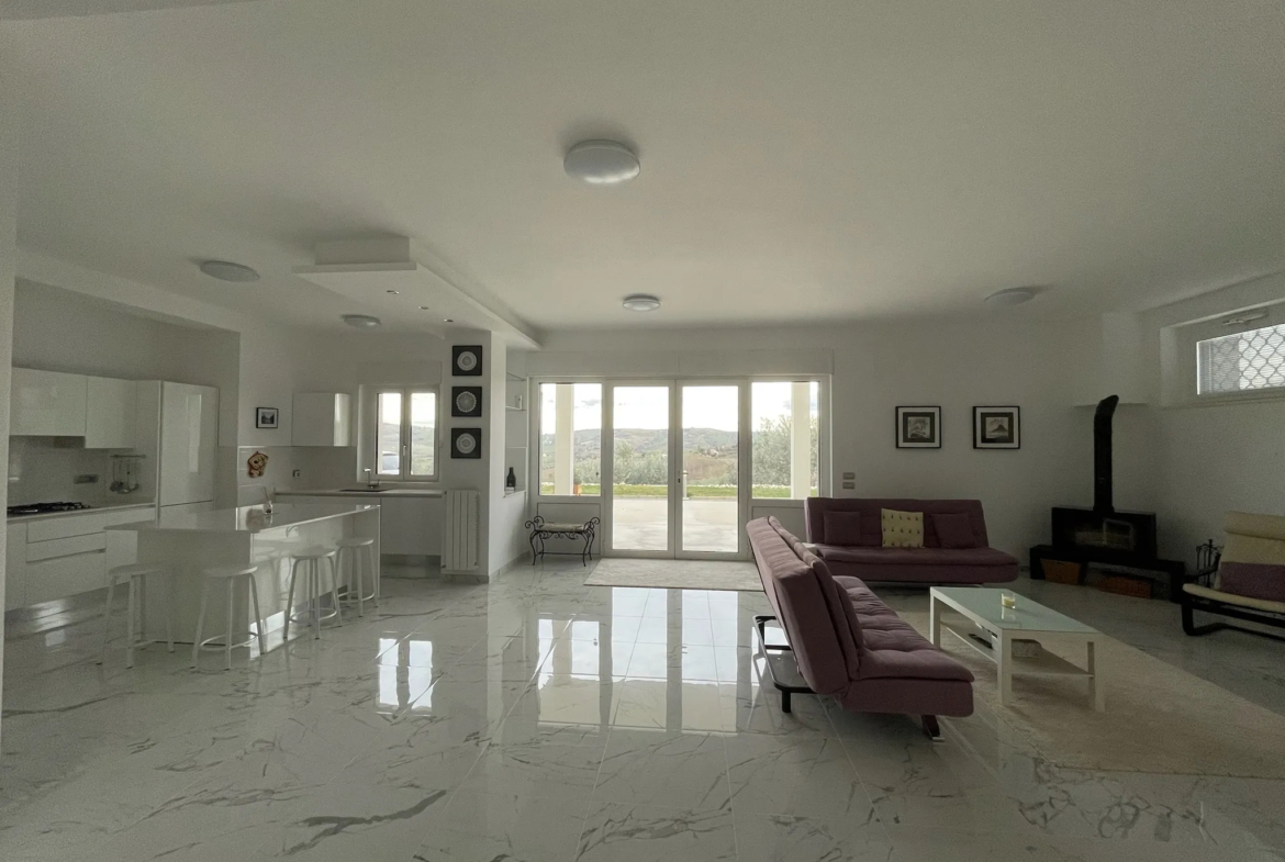 Luxury 6 Bed Villa For sale in MONTENERO DI BISACCIA Molise Abruzzo Italy