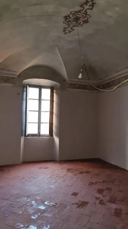 Commercial Building For Sale In Cassine Piedmont Italy