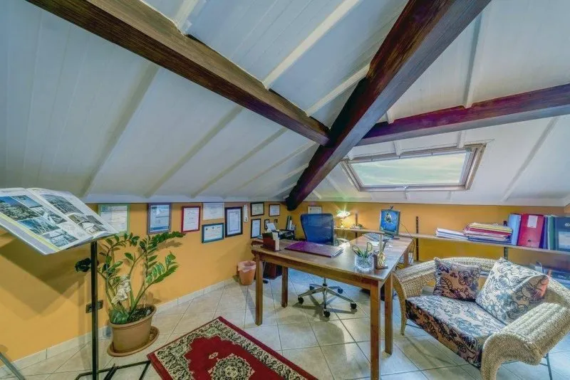 Stunning 2 Bedroom Apartment for Sale in Panicale Perugia Umbria Italy