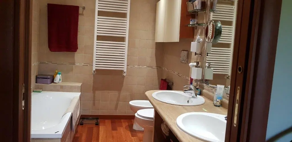 Stunning 4 bed Villa For Sale in National park of Veio Rome Lazio Italy
