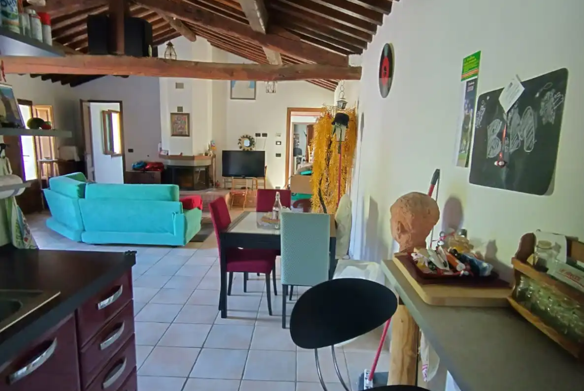 Luxury Estate & Canine Business for Sale In Terranuova Bracciolini Tuscany Italy