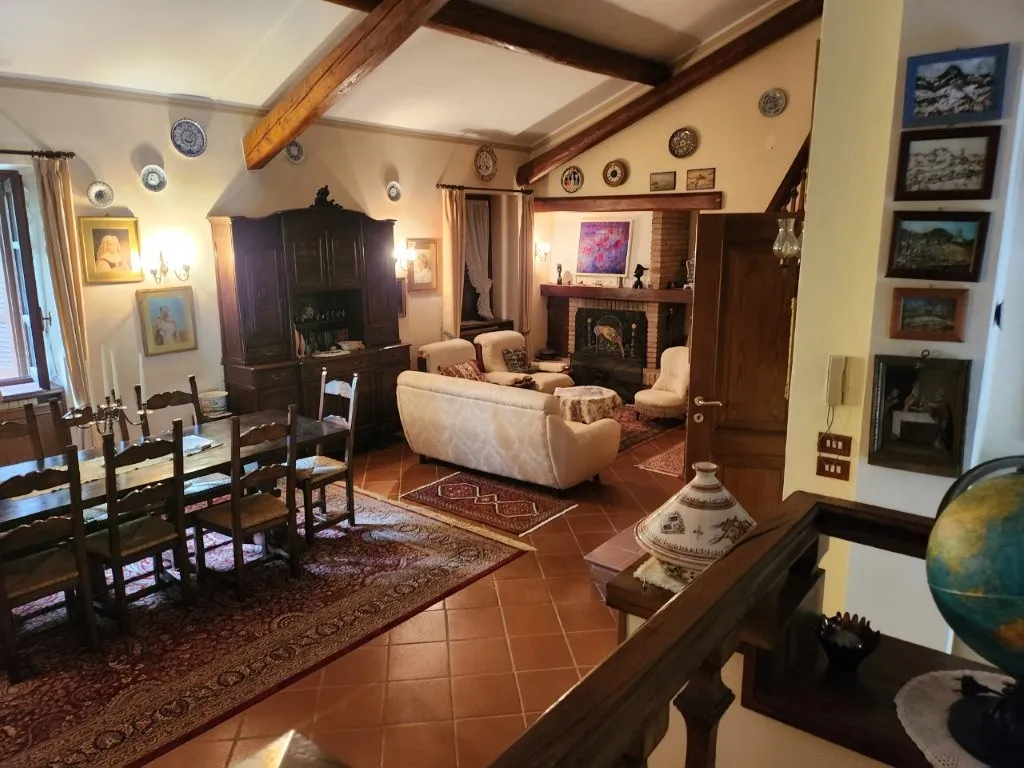 Luxury 5 Bed Country Villa for Sale In Salsomaggiore Parma Italy