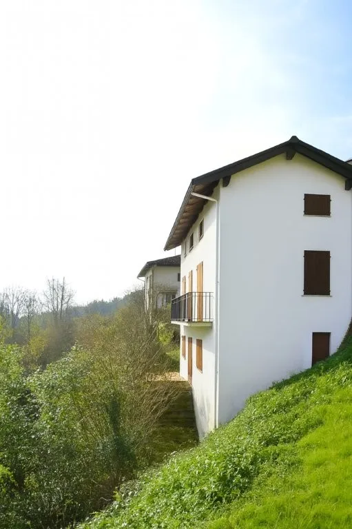 Excellent 2 Bed Villa for Sale In Mezzana Mortigliengo Piedmont Italy