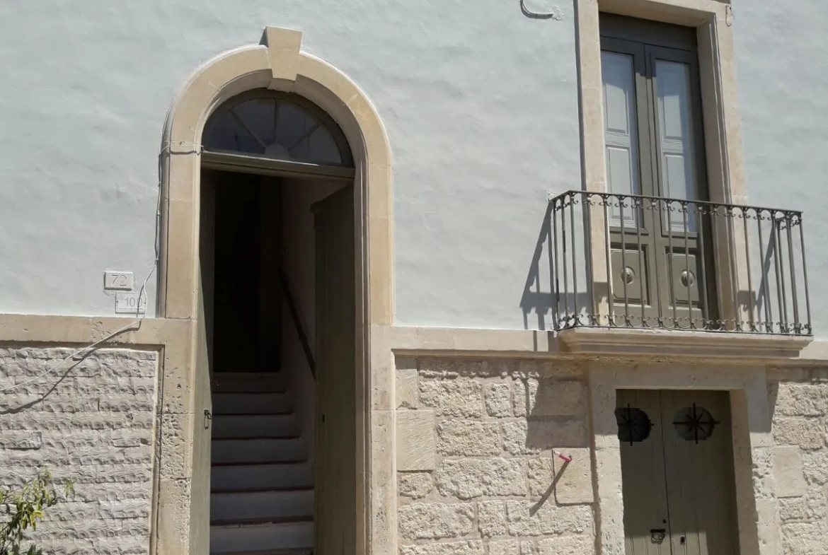 Stunning 3 Bed Townhouse For Sale in Poggiardo Puglia Italy