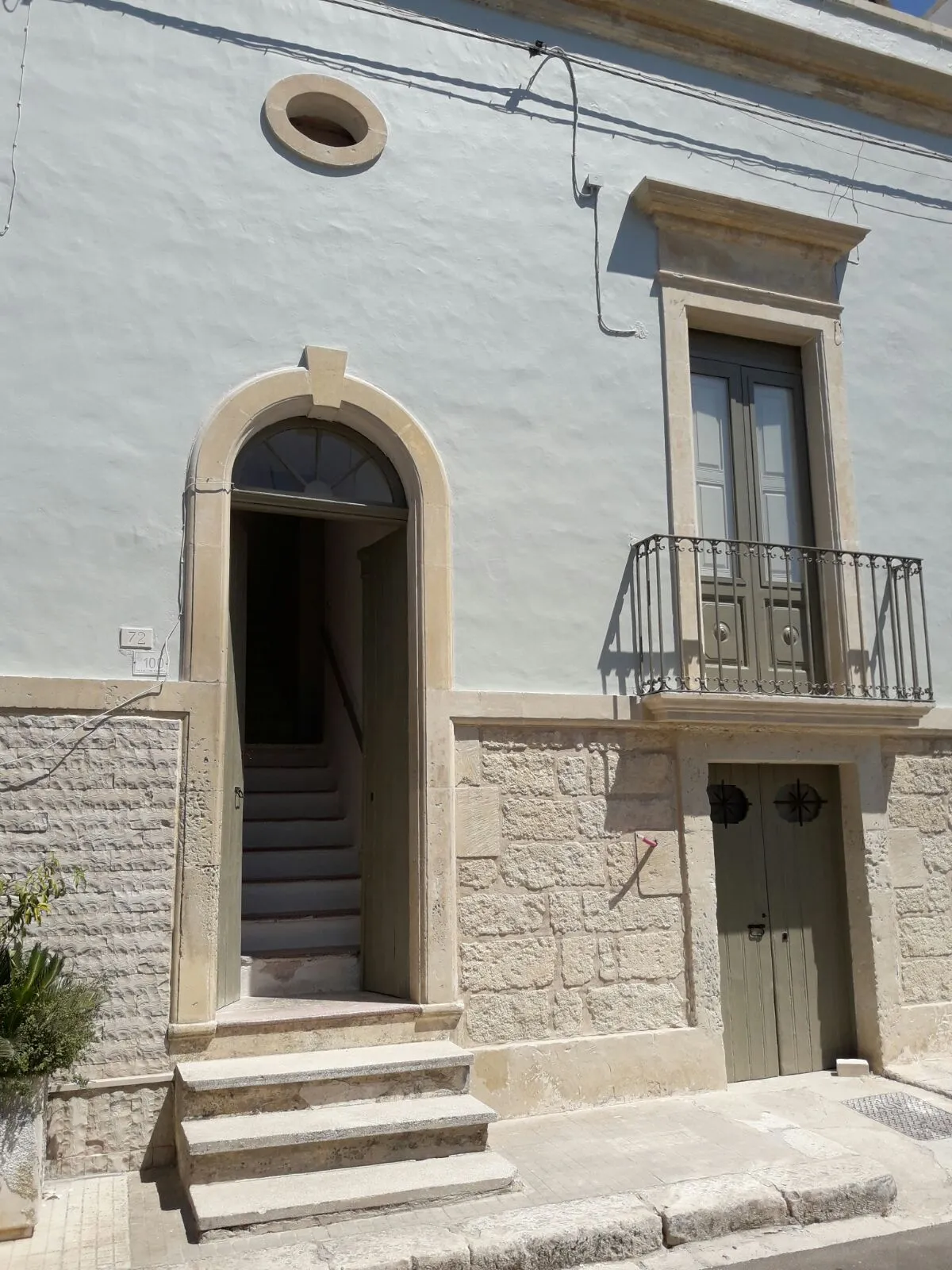 Stunning 3 Bed Townhouse For Sale in Poggiardo Puglia Italy