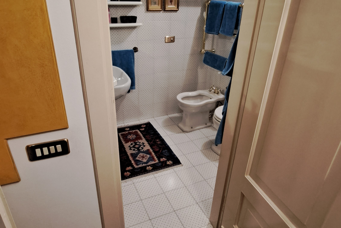 Stunning 2 Bed Apartment for Sale In Mandello del Lario Lake Como Lecco Italy