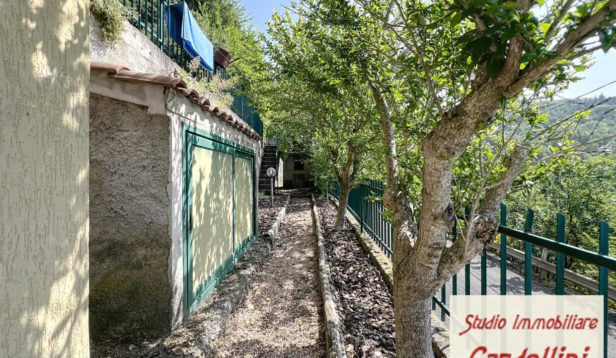 Excellent 4 Bed House for Sale In Fivizzano Tuscany Italy