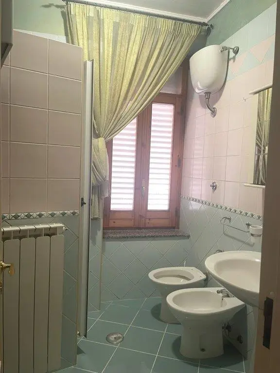 Excellent 8 Bed House For Sale in Forino Campania Italy.