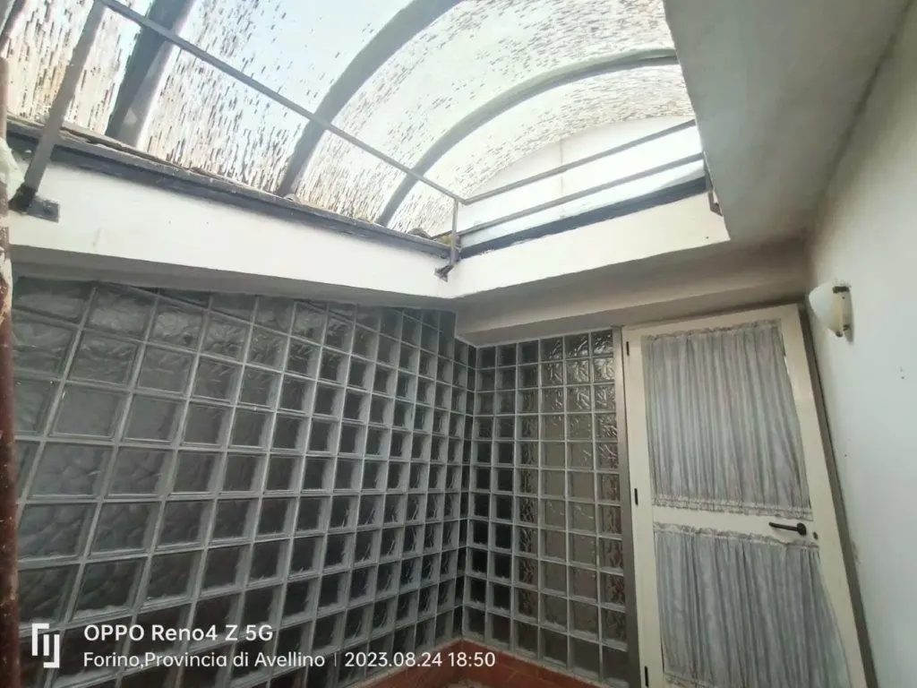 Excellent 8 Bed House For Sale in Forino Campania Italy.