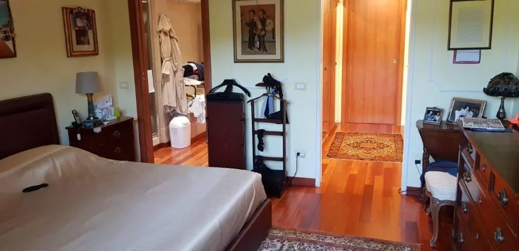 Stunning 4 bed Villa For Sale in National park of Veio Rome Lazio Italy