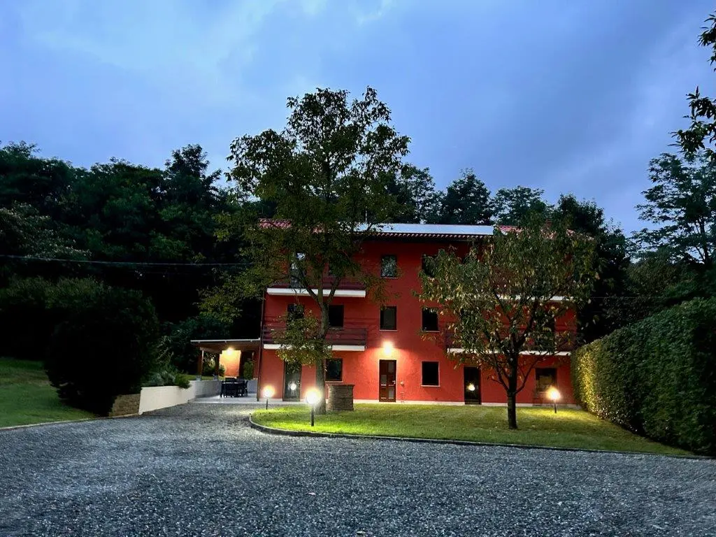 Stunning 4 Bed Villa For Sale in Cureggio Novara Italy