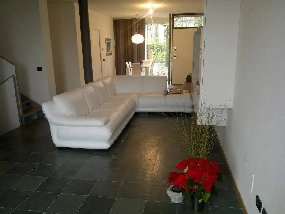 Luxury 4 Bed Semi Detached Villa for Sale In Crevalcore Bologna Italy