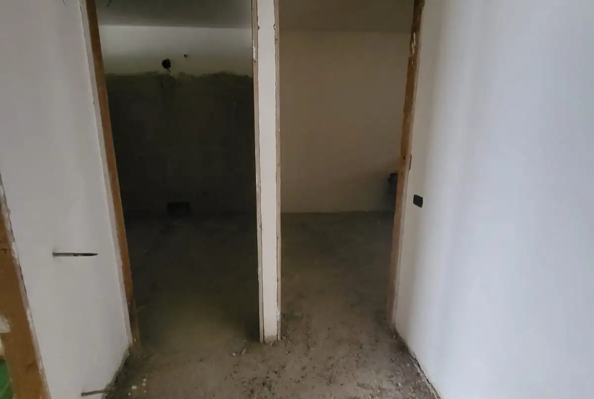 3 Bed Apartment For Renovation Sale In Montescaglioso Italy