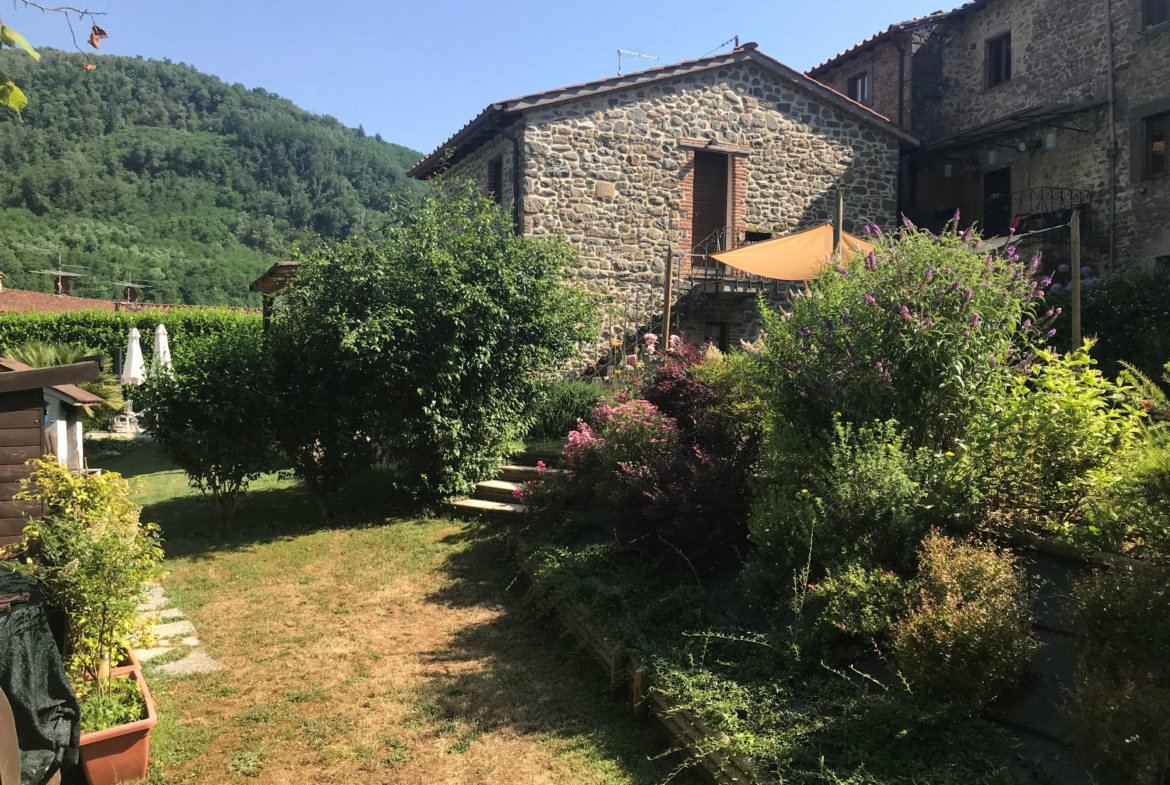 Luxury 8 Bedroom Casa Webb for Sale In Bagni di Lucca Italy
