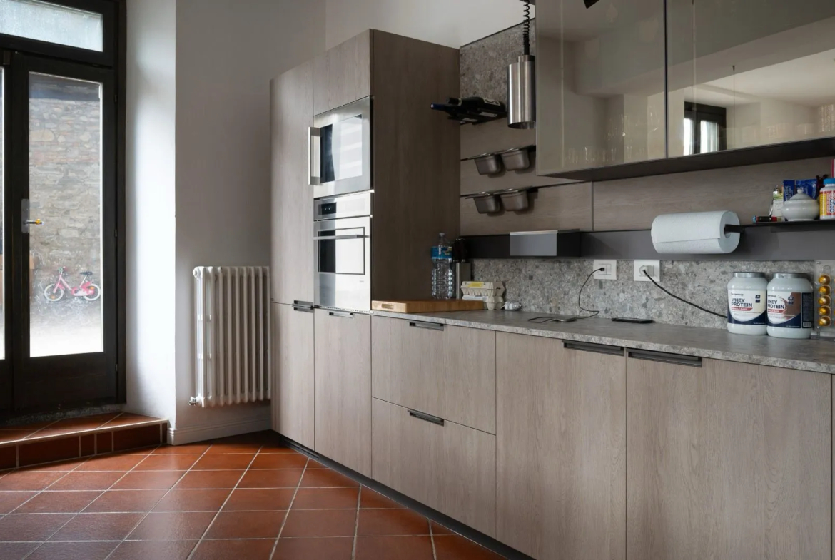 Excellent 4 Bed House for Sale In Fino Mornasco Lake Como Italy