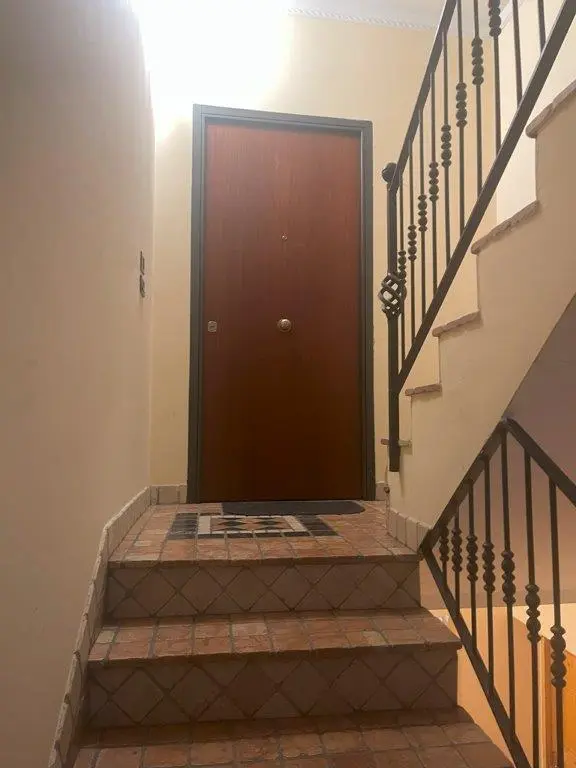 Excellent 8 Bed House For Sale in Forino Campania Italy.