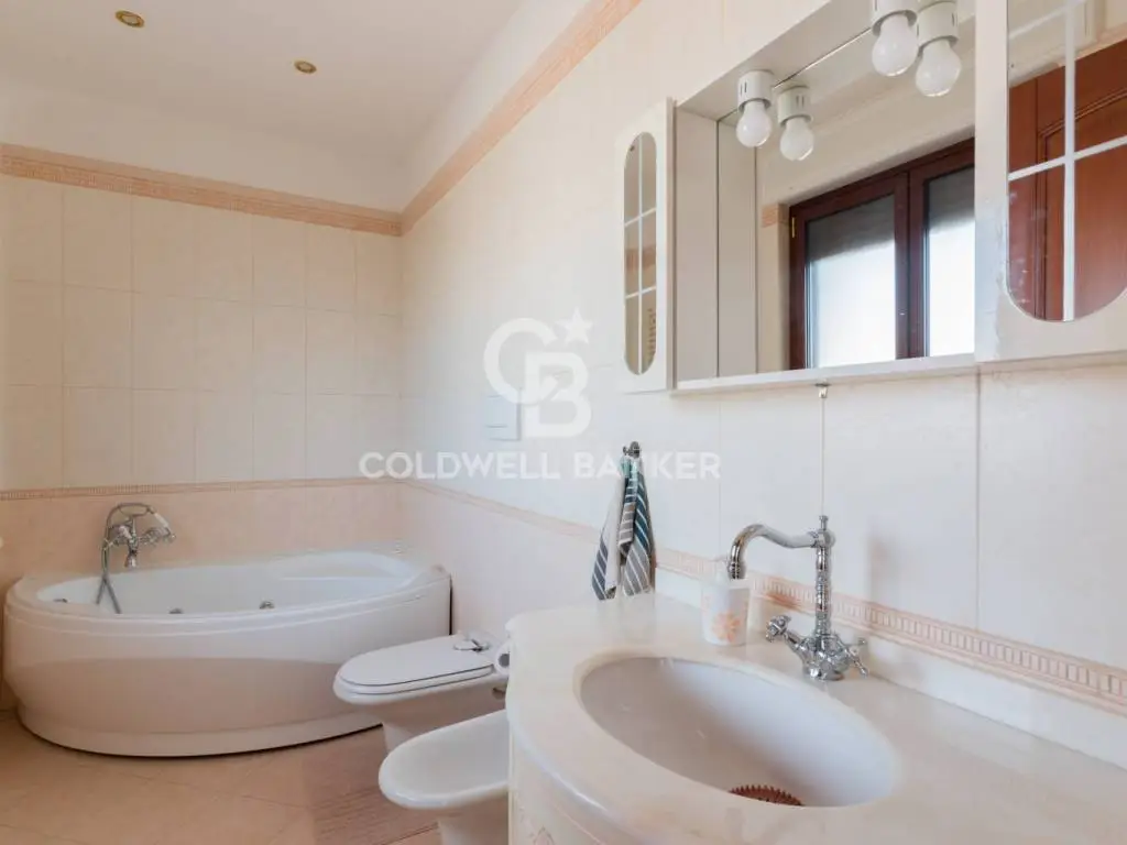 Excellent 3 Bed Terraced House for Sale In MOLA DI BARI Puglia Italy