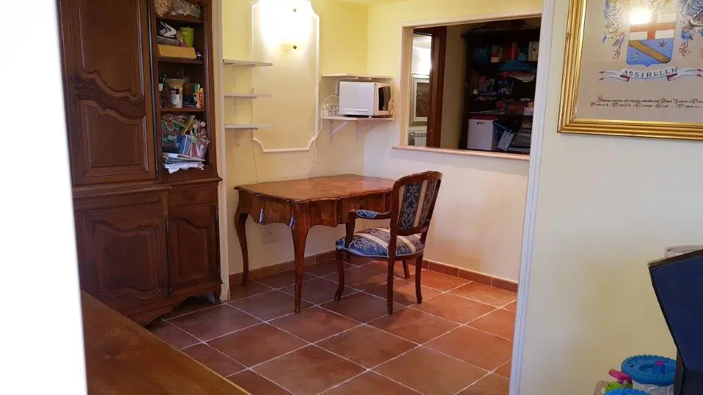 Stunning 4 bed Villa For Sale in National park of Veio Rome Lazio Italy