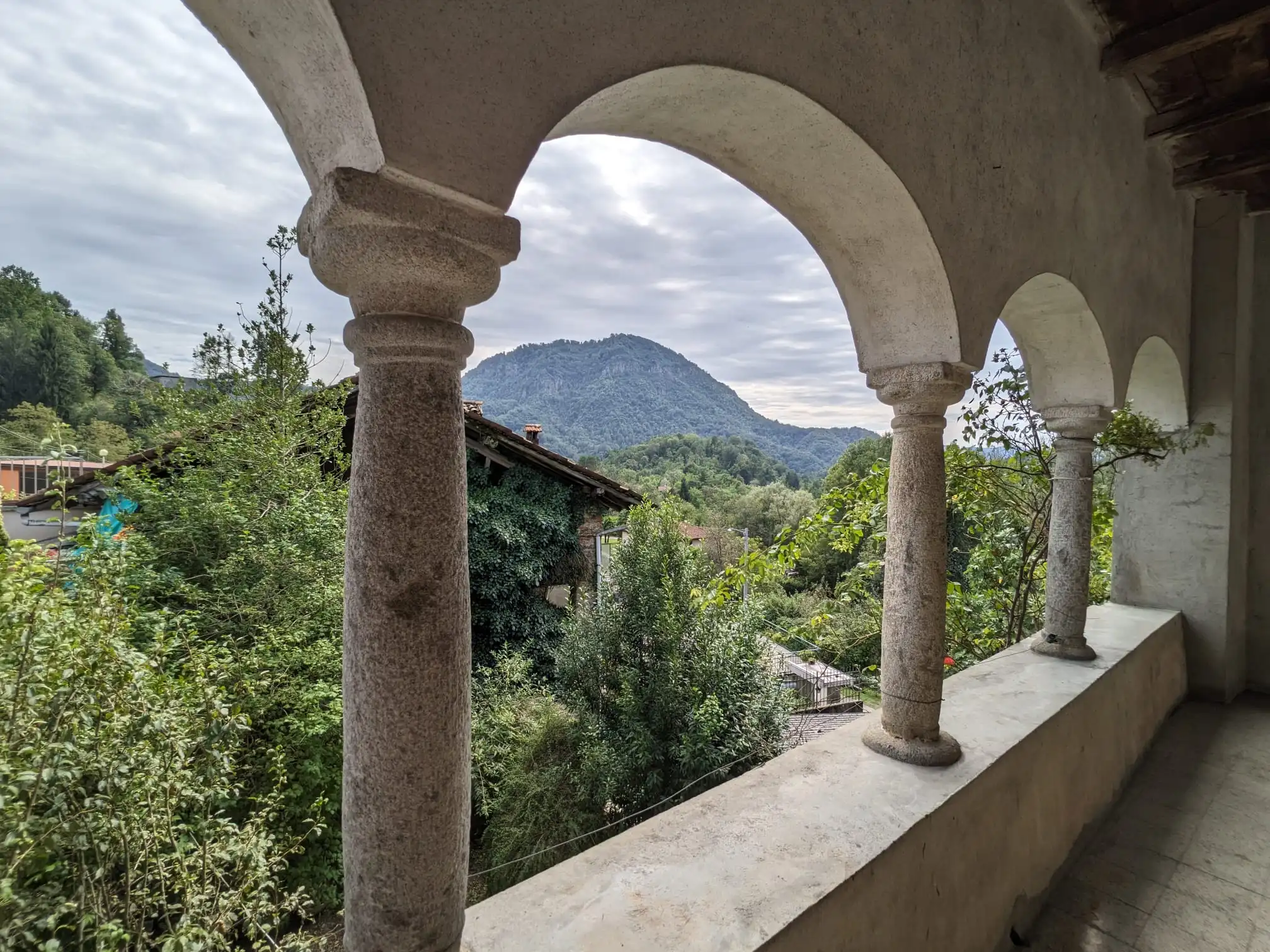 WhatsApp-Image-2025-07-28-at-15.35.55-4 Excellent 4 Bed House for Sale In Valduggia Vercelli Italy