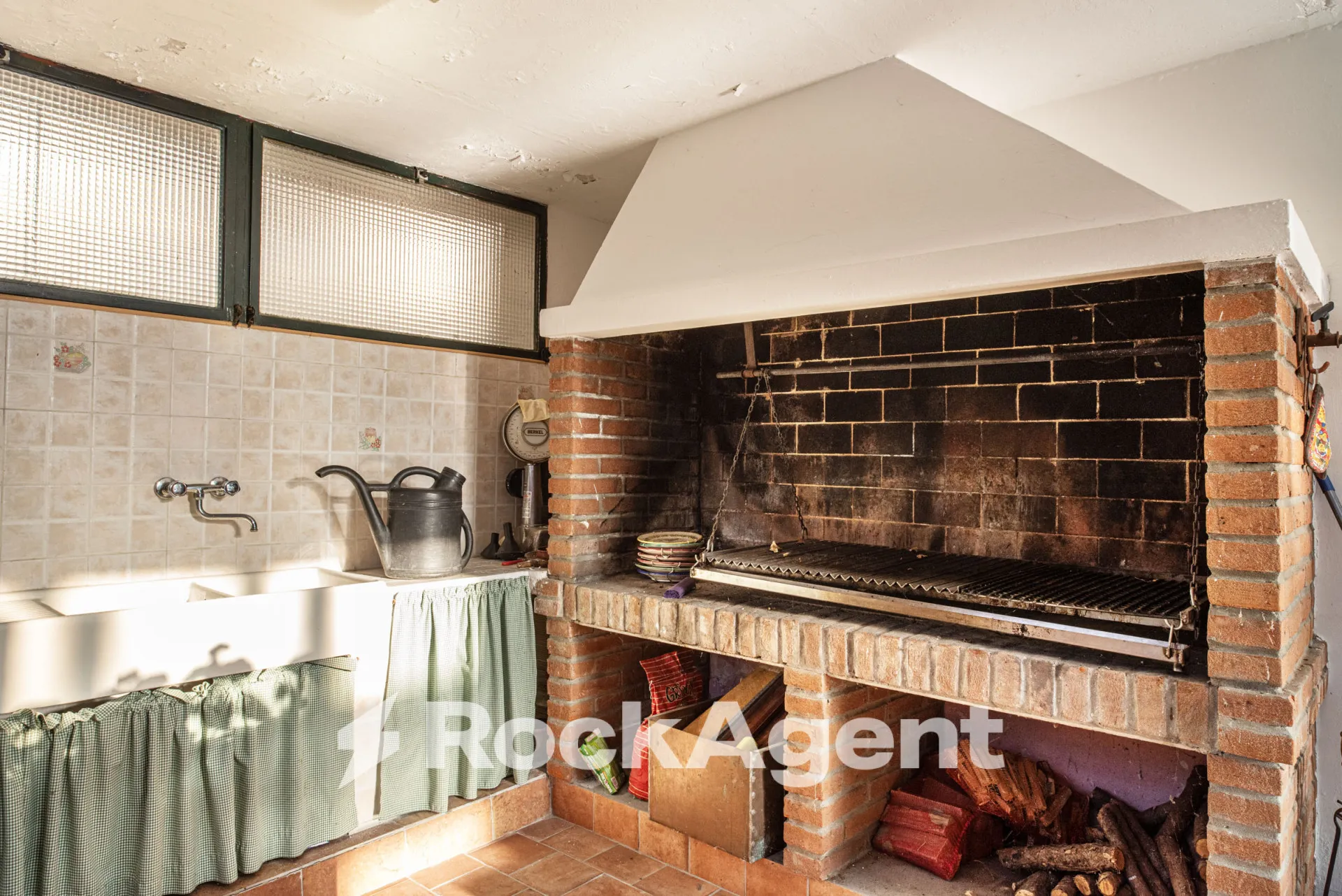 Luxury 6 Bed Villa for Sale In Varzi Italy