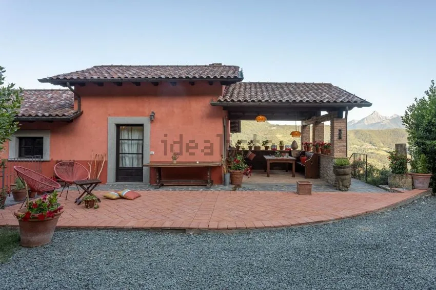 Luxury 7 Bed Villa For Sale In Fivizzano Tuscany Italy