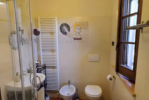 Luxury 5 Bed B&B for Sale In Sant’Angelo in Vado Marche Italy