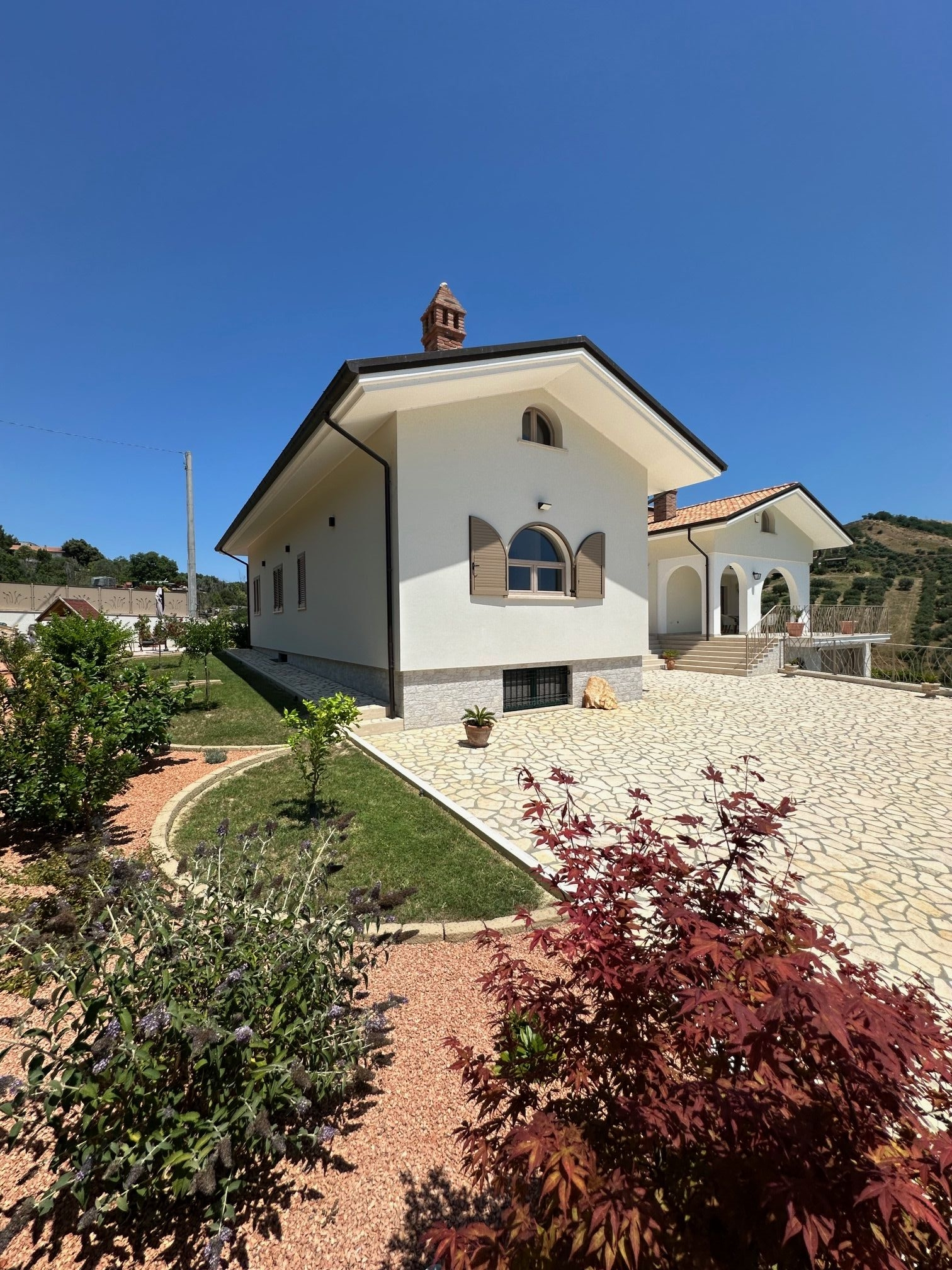 Luxury 5 Bed Villa for Sale In Tortoreto Italy