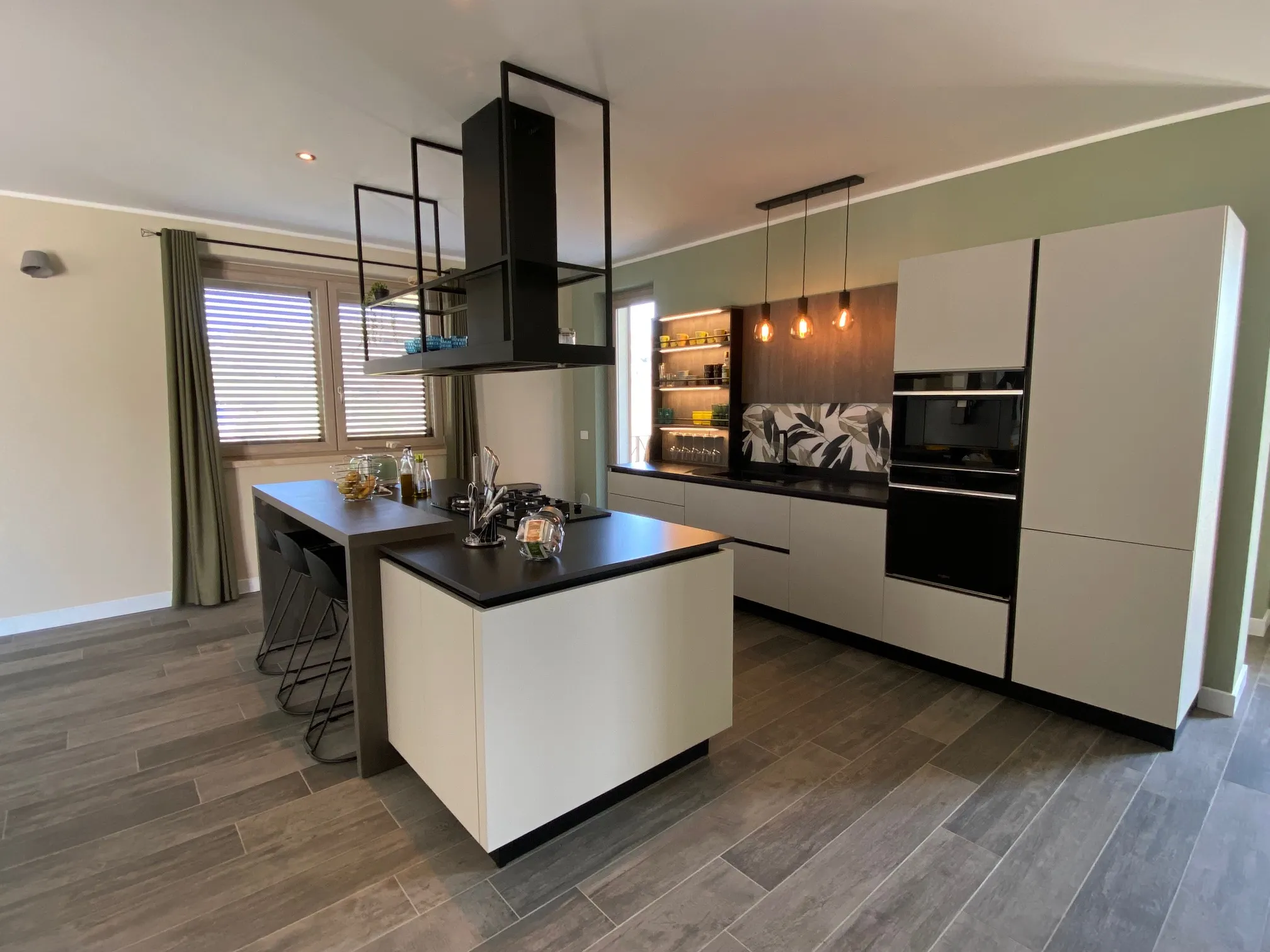 Luxury 5 Bed Villa for Sale In Tortoreto Italy