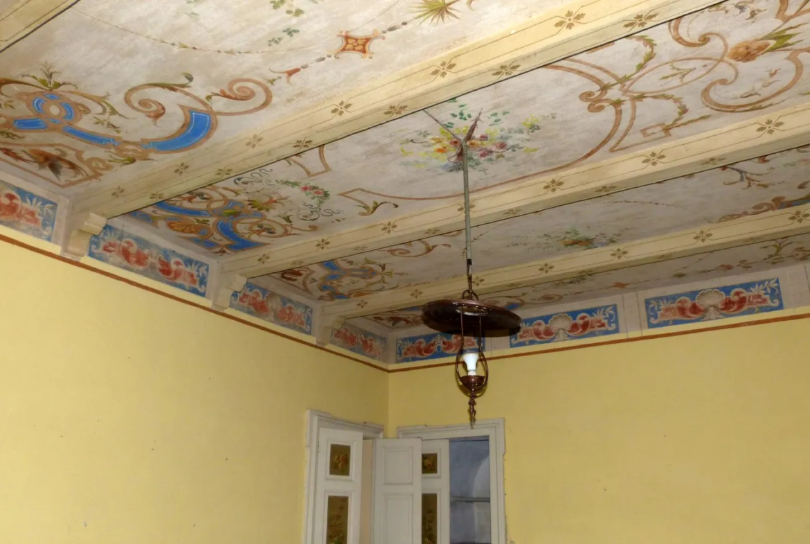 Excellent 12 Bed Villa For Sale in Rivalba Turin Italy