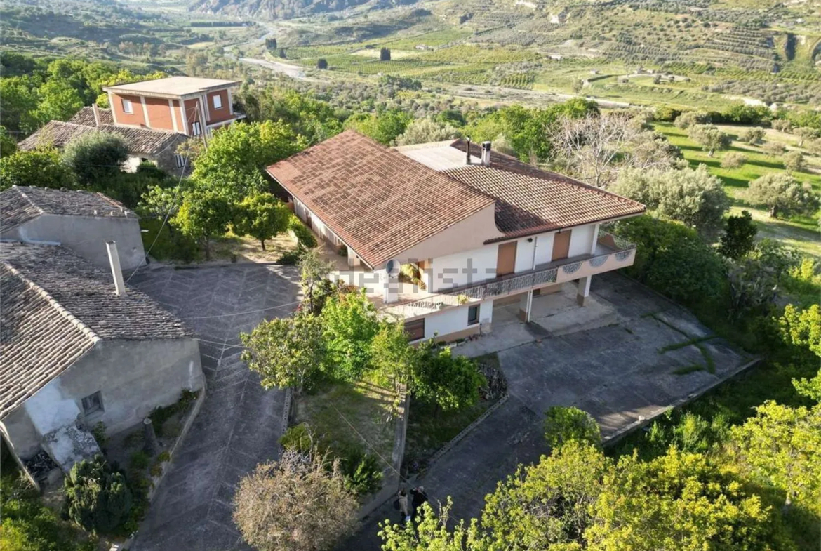Excellent 3 Bed Villa for Sale In Ardore Calabria Italy
