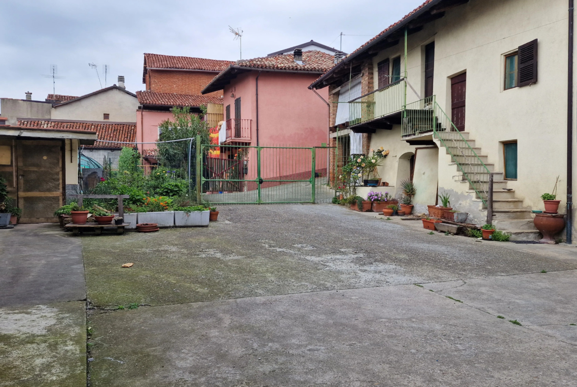 Estate of Properties for Sale In Pino D’Asti Piedmont Italy