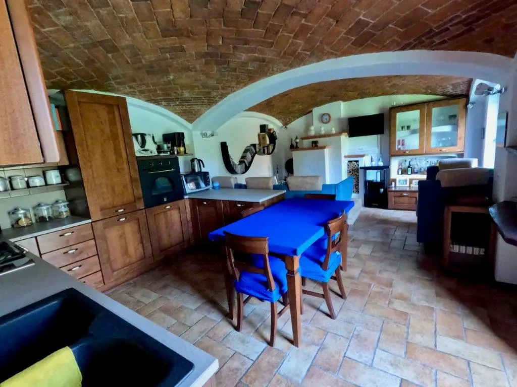 Stunning 4 Bed Villa For Sale in Cureggio Novara Italy