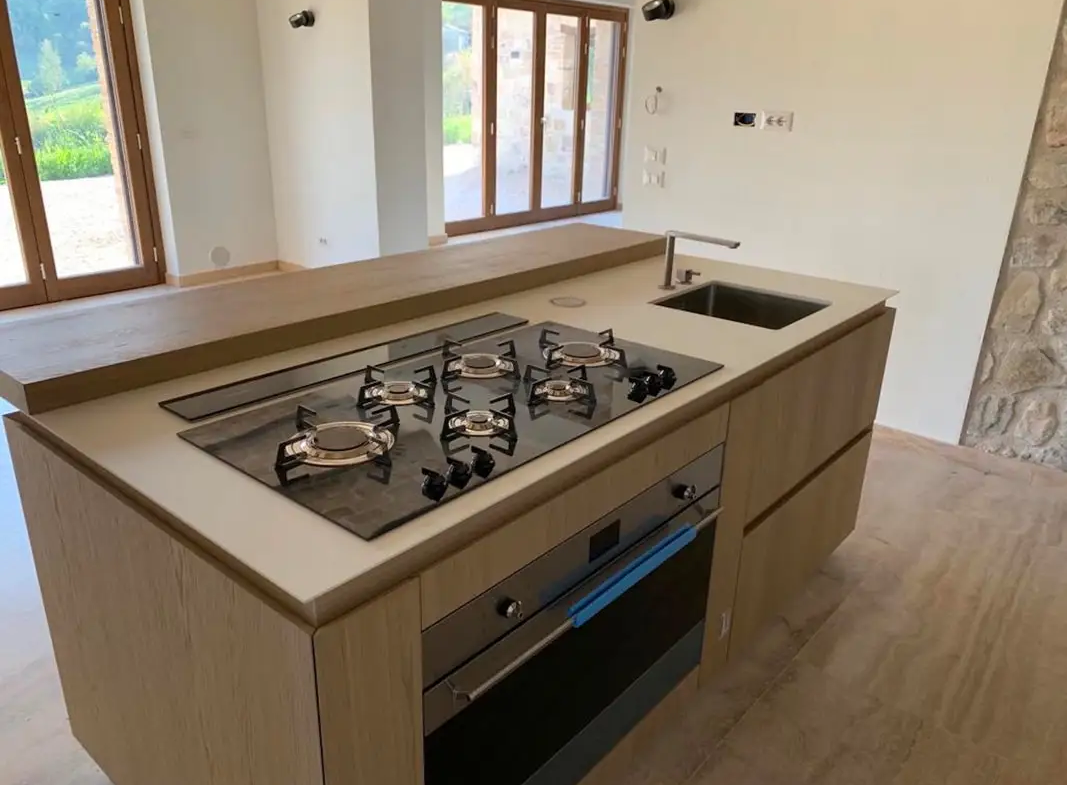 Luxury 5 Bed Villa For Sale in Torricella Peligna Chieti Abruzzo Italy