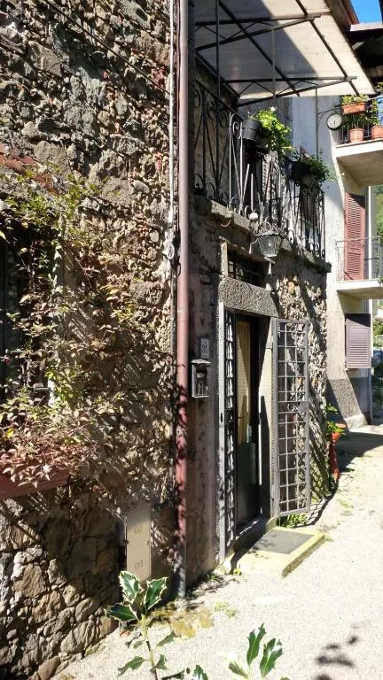 Luxury 8 Bedroom Casa Webb for Sale In Bagni di Lucca Italy