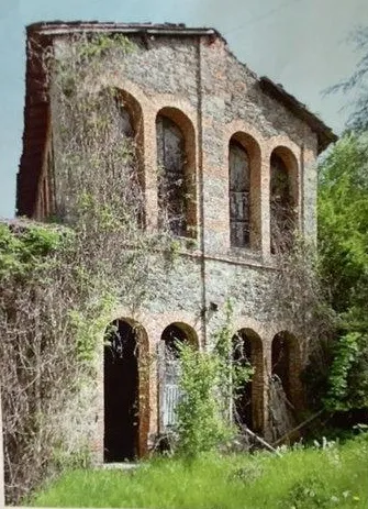 Mill For Renovation For Sale in Castelnuovo di Garfagnana Lucca Italy
