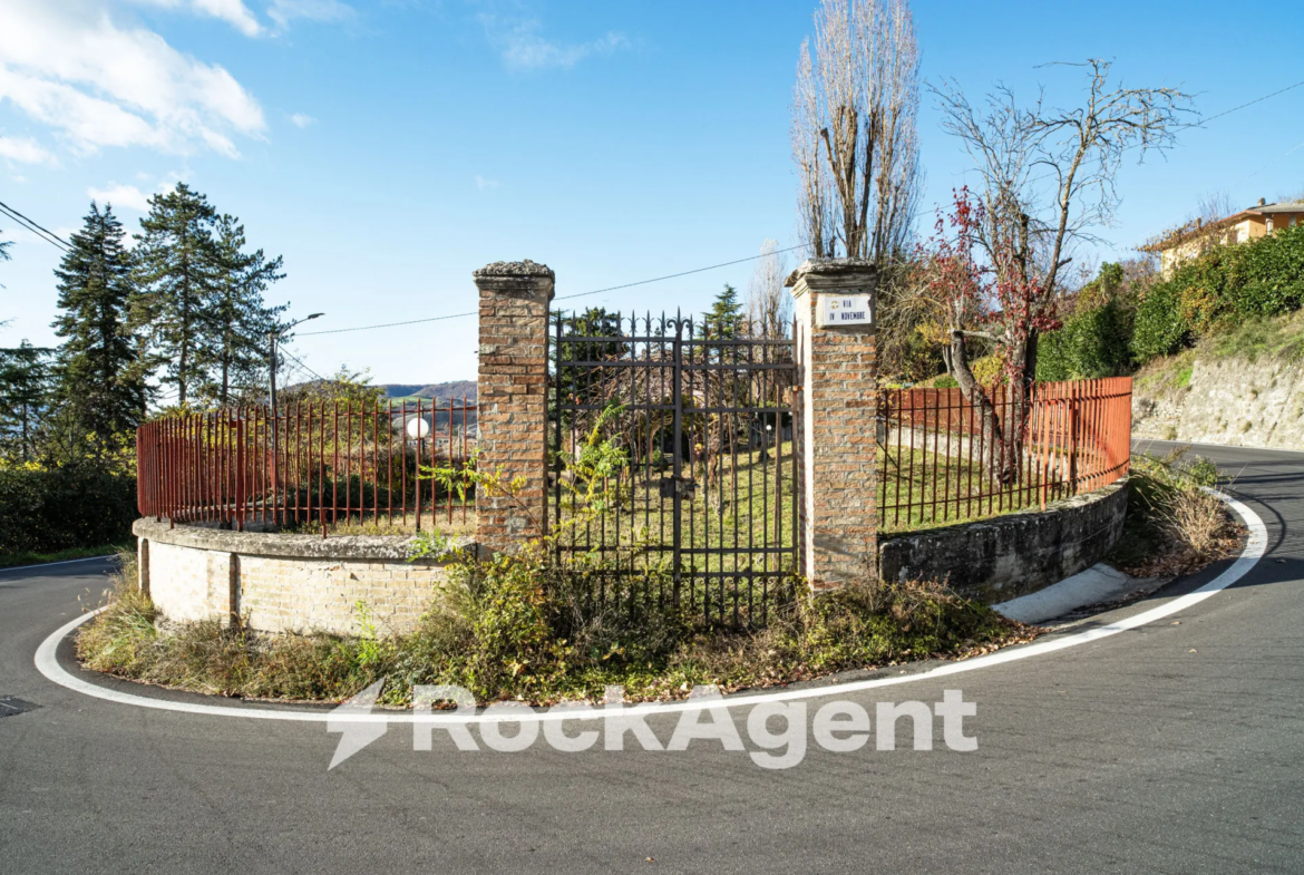 Luxury 6 Bed Villa for Sale In Varzi Italy