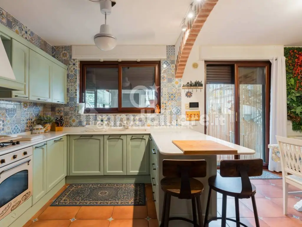 Excellent 3 Bed Terraced House for Sale In MOLA DI BARI Puglia Italy