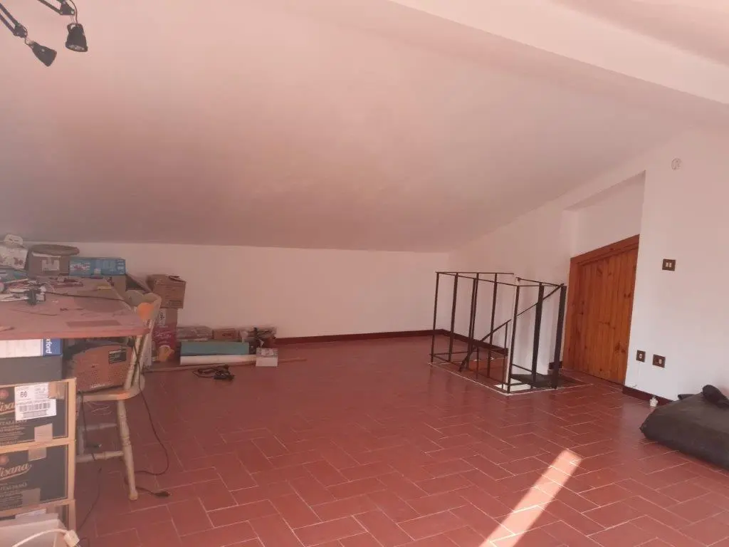 Excellent 4 Bed Villa For Sale in Palestrina Lazio Italy