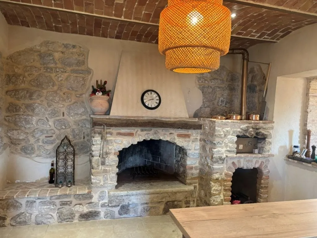 Stunning Country Villa & Separate House for Sale In Busso Italy