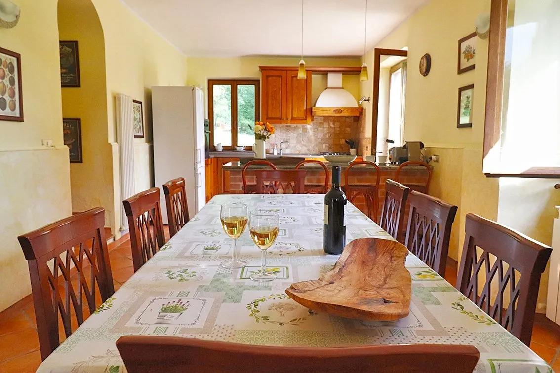 Excellent 6 Bed Stone Villa & Cottage for Sale In Amandola Italy