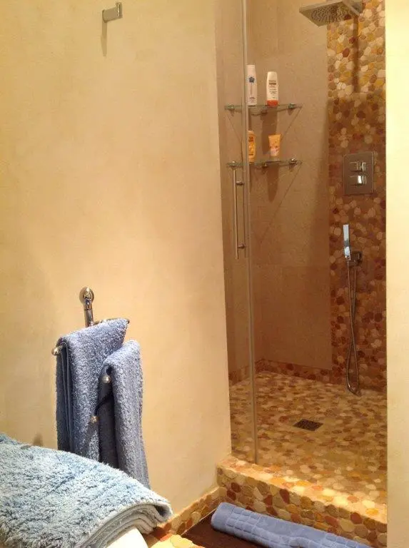 Luxury 5 Bed Villa For Sale in Almese Turin Italy