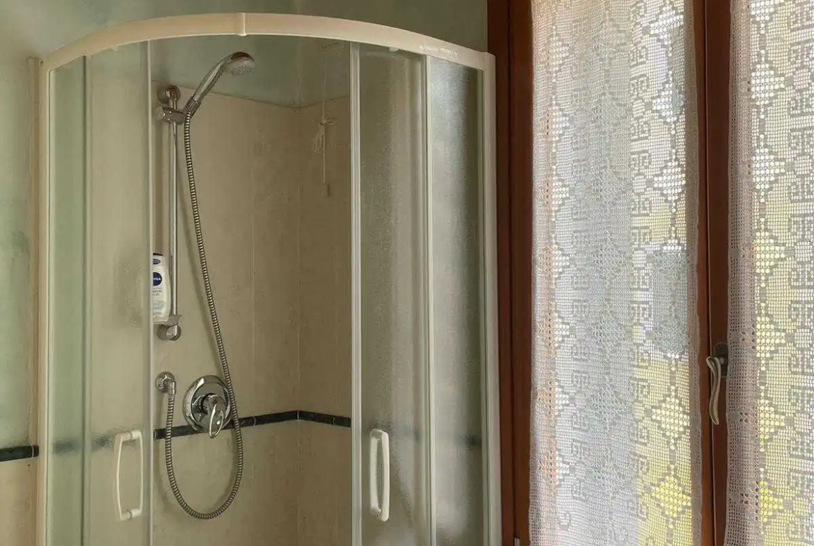 Excellent 2 Bed House for Sale In Burano Venezia Italy