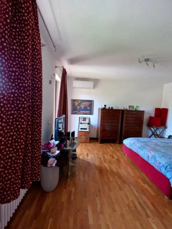 Stunning 4 Bed Villa For Sale in Cureggio Novara Italy