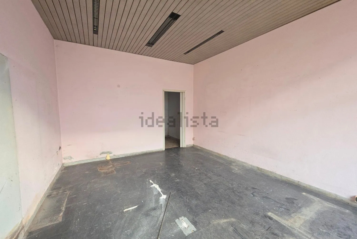 Estate of 5 Separate Properties for Sale In Bojano Molise Italy